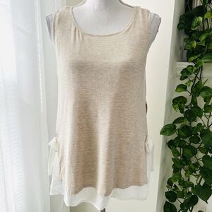 Anthropologie Pebble & Stone Super Soft Lightweight Cream & White Flowy Blouse S